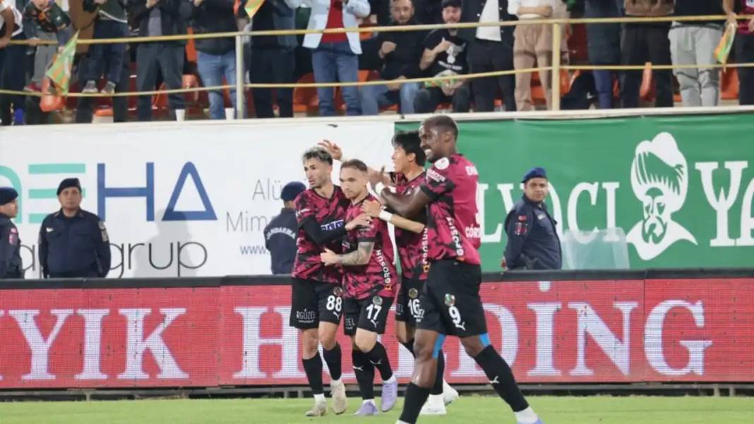 Alanyaspor Kaderini Değiştirecek Haftalar! 4